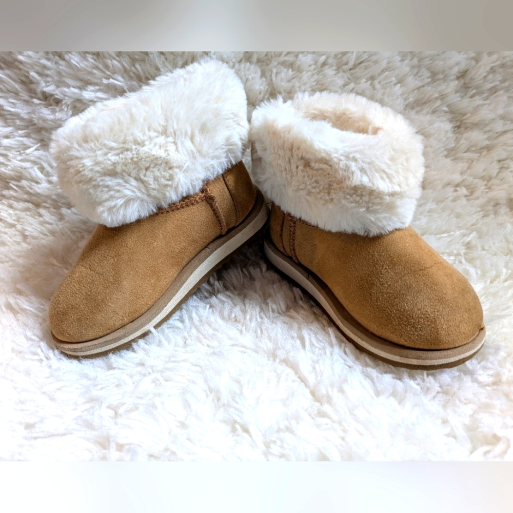 Unbranded Toddler Girls Size 7 Warm Tan Kids Boots with Plush Lining